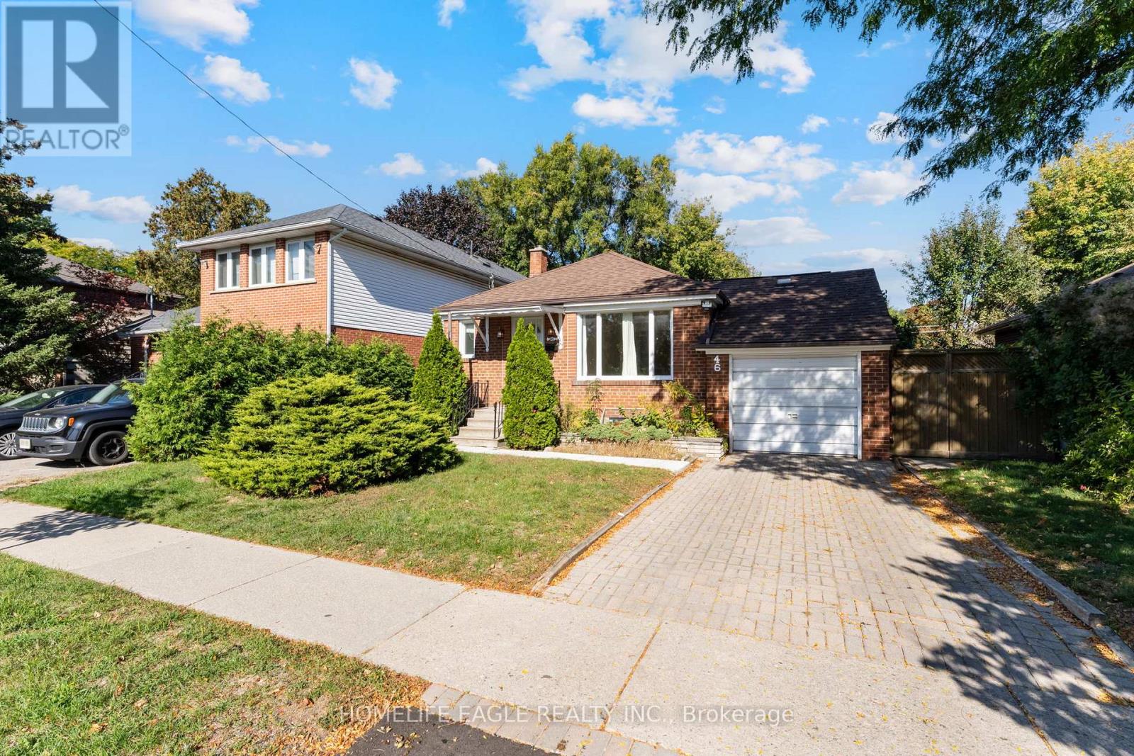 46 ATHOL AVENUE, Toronto, Ontario