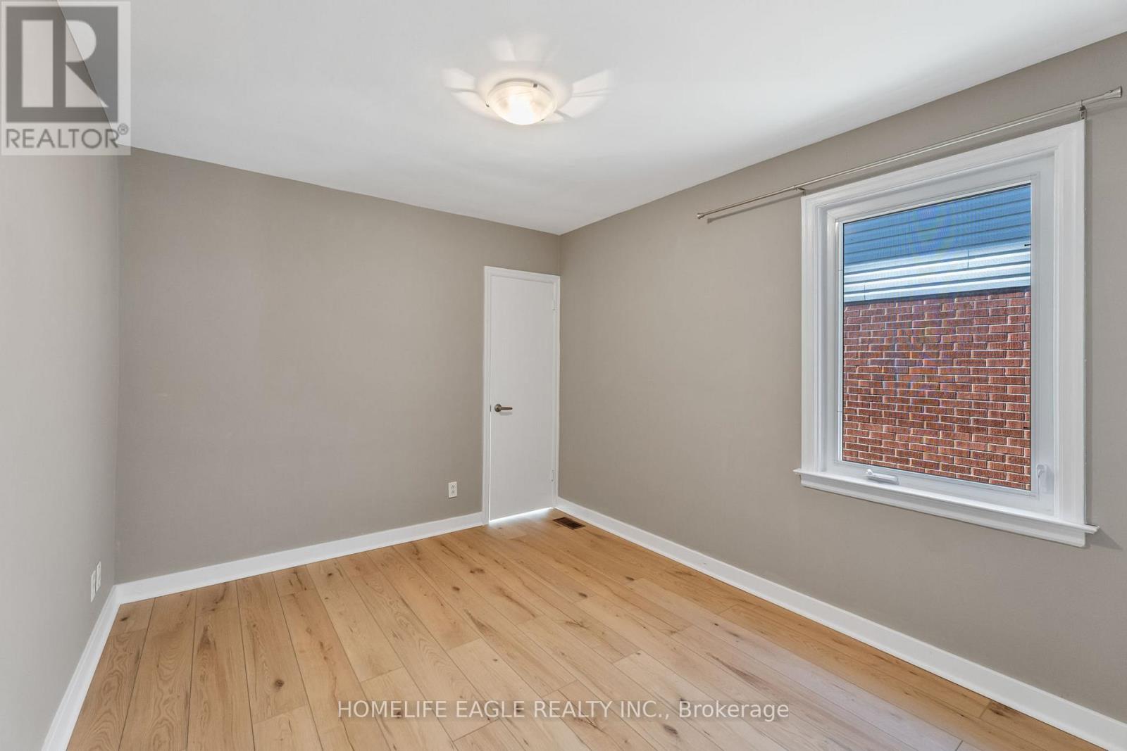 46 Athol Avenue, Toronto, Ontario  M8Z 2A4 - Photo 14 - W12469181