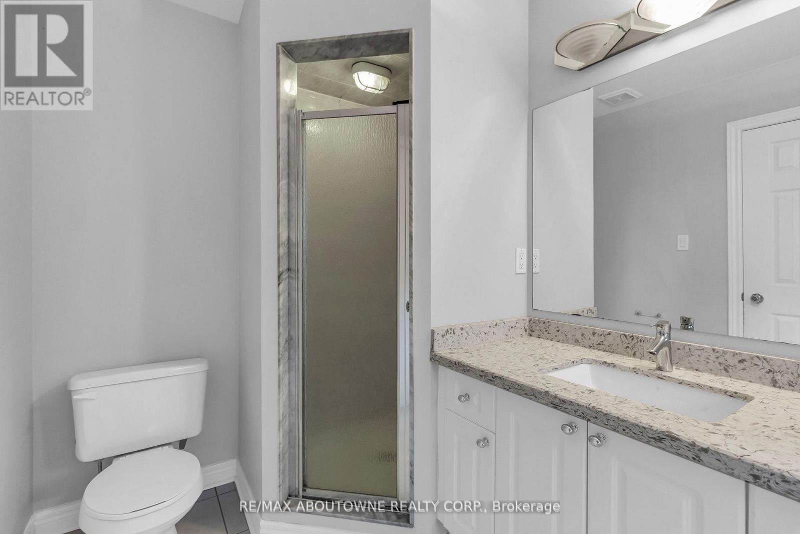 Upper - 128 Breton Avenue, Mississauga, Ontario  L4Z 4K5 - Photo 22 - W12469196