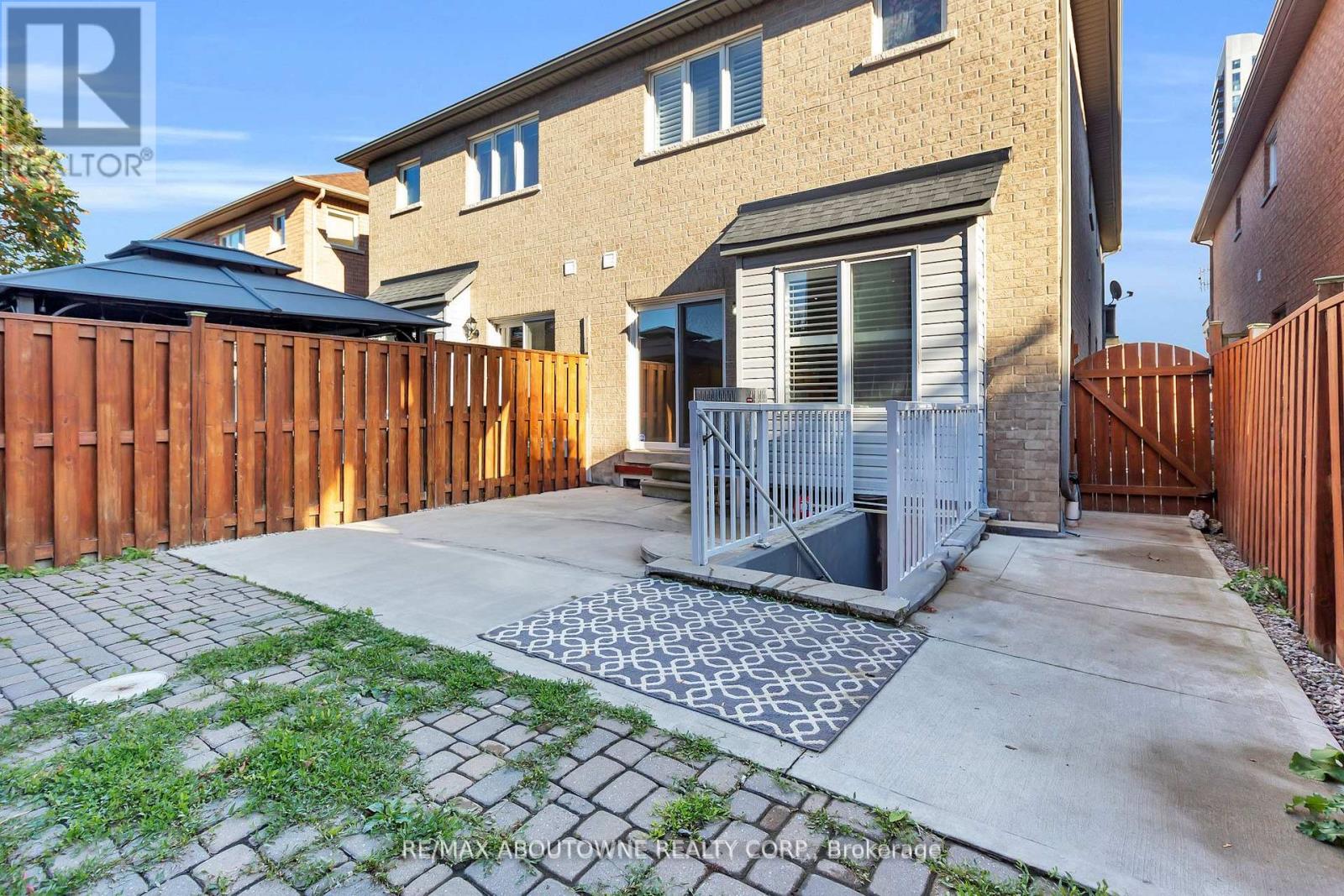 Upper - 128 Breton Avenue, Mississauga, Ontario  L4Z 4K5 - Photo 25 - W12469196