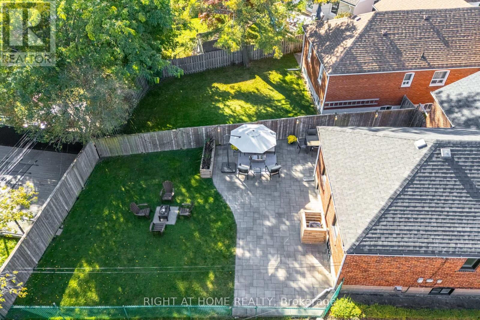75 Emerald Crescent, Toronto, Ontario  M8V 2B5 - Photo 42 - W12469205