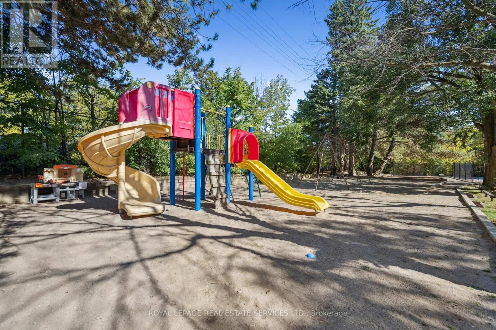 24 - 915 Inverhouse Drive, Mississauga, Ontario  L5J 4B2 - Photo 41 - W12469206