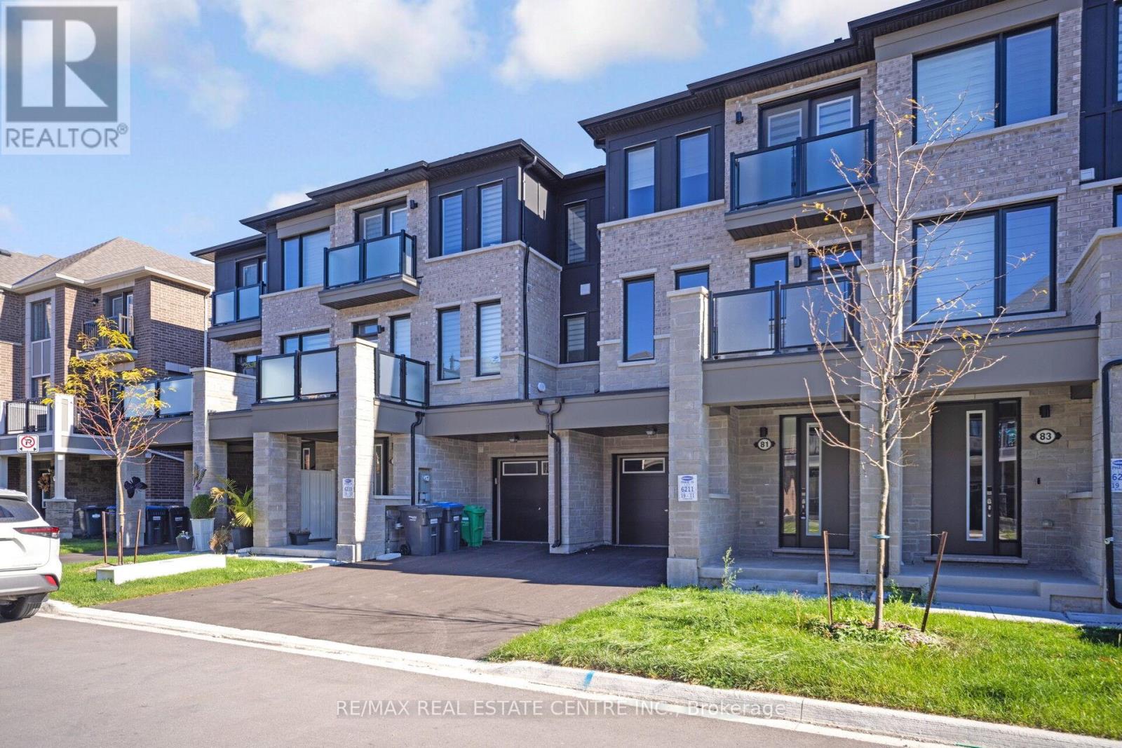 81 Melmar Street, Brampton, Ontario  L7A 5K8 - Photo 2 - W12469221