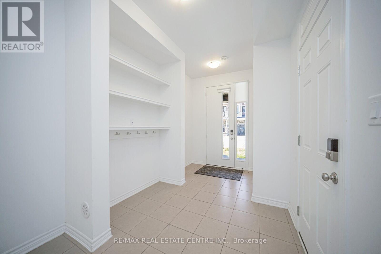 81 Melmar Street, Brampton, Ontario  L7A 5K8 - Photo 6 - W12469221