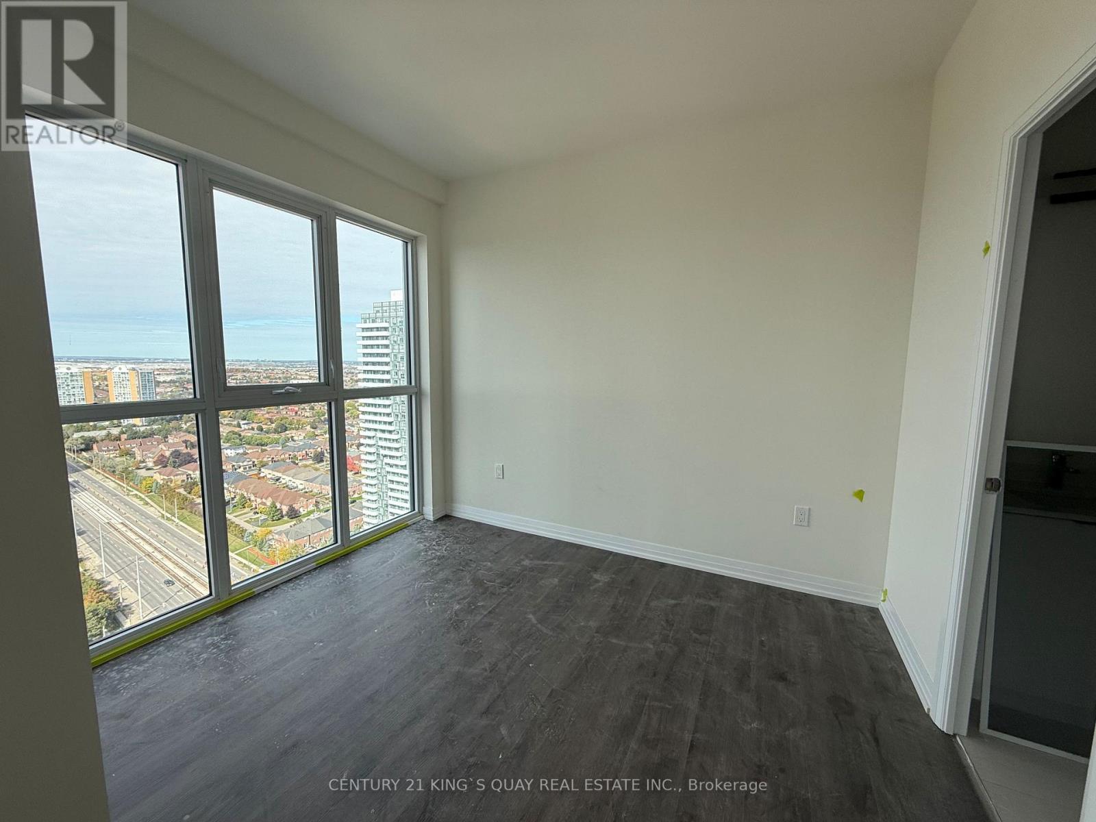 2806 - 15 Watergarden Drive, Mississauga, Ontario  L5R 1B2 - Photo 12 - W12469222