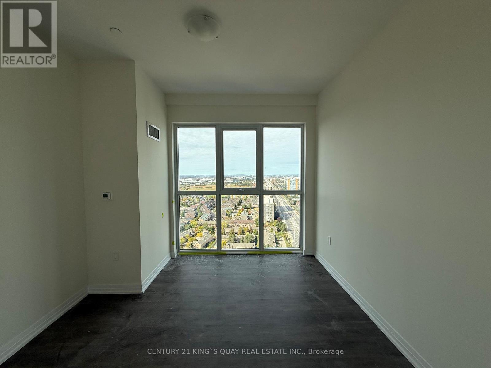 2806 - 15 Watergarden Drive, Mississauga, Ontario  L5R 1B2 - Photo 13 - W12469222
