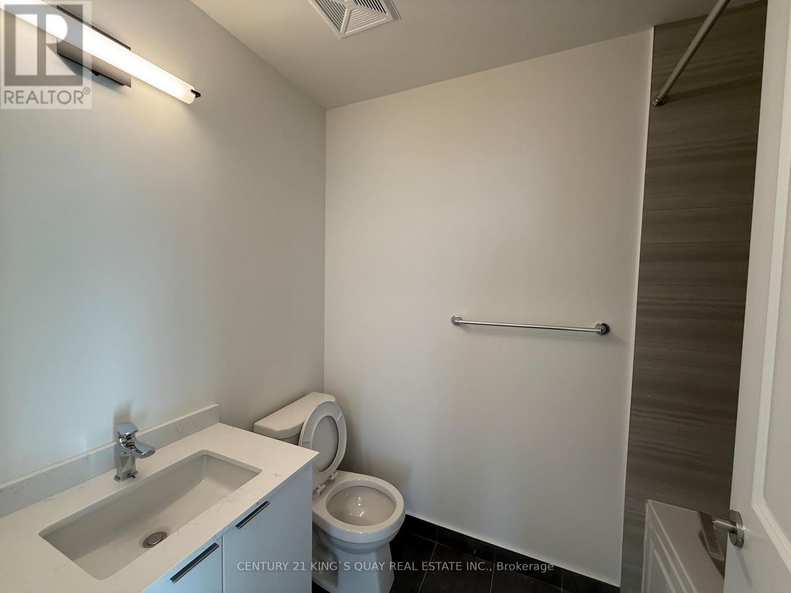 2806 - 15 Watergarden Drive, Mississauga, Ontario  L5R 1B2 - Photo 16 - W12469222