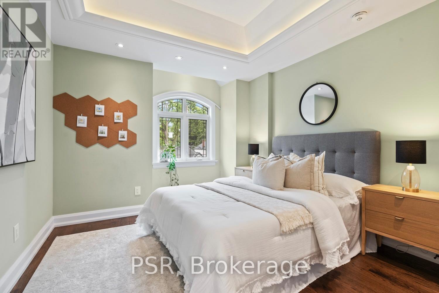 76 South Kingsway, Toronto, Ontario  M6S 3T3 - Photo 28 - W12469225