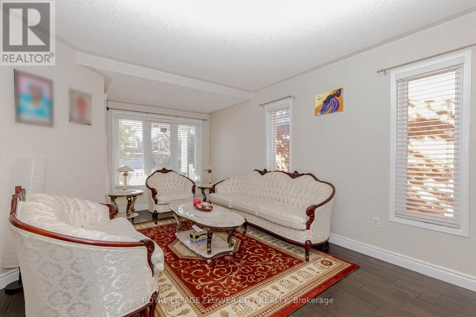 30 Foxtail Road, Brampton, Ontario  L6R 1E2 - Photo 10 - W12469231