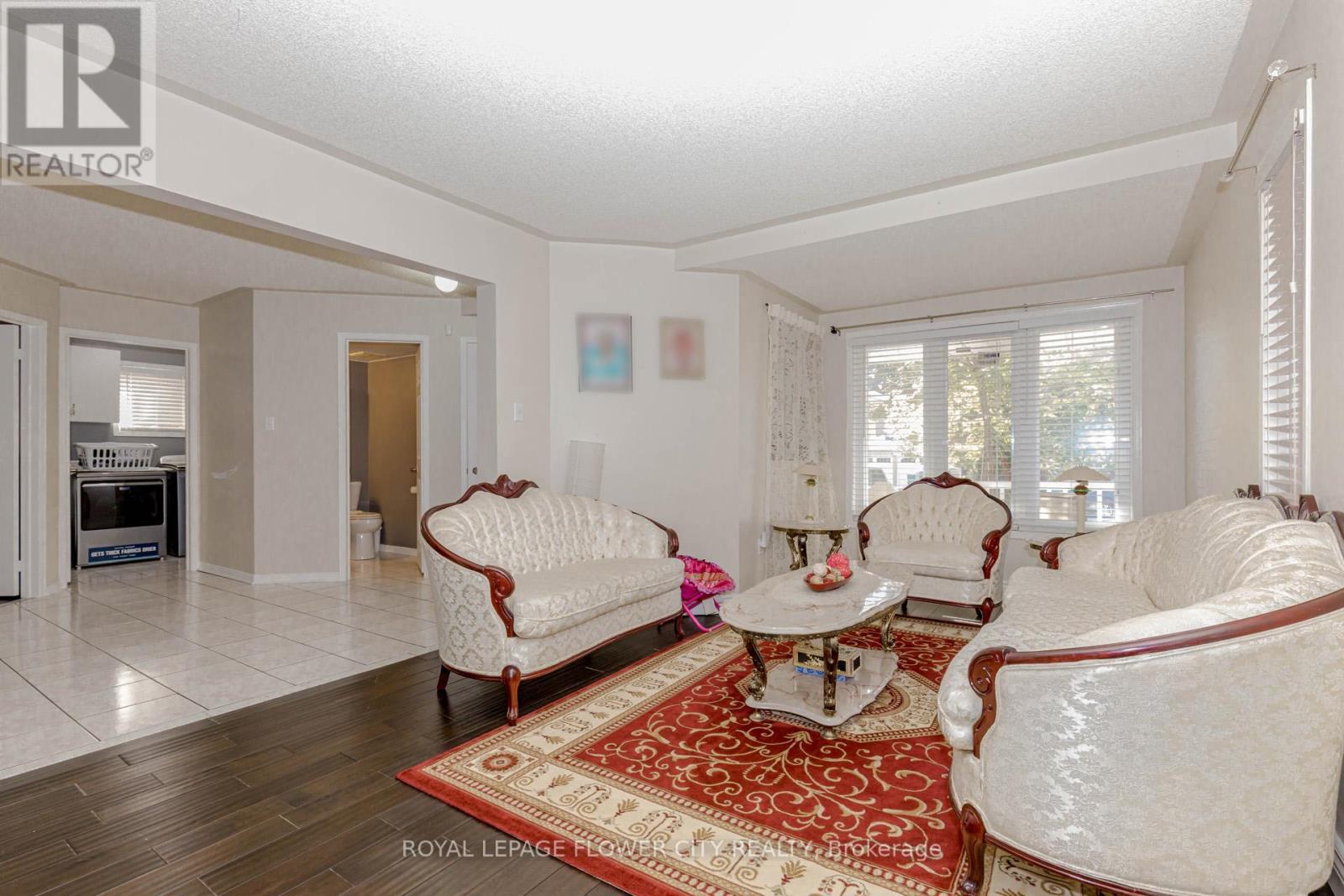 30 Foxtail Road, Brampton, Ontario  L6R 1E2 - Photo 11 - W12469231