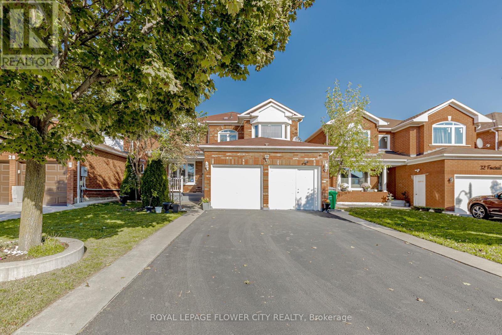 30 Foxtail Road, Brampton, Ontario  L6R 1E2 - Photo 3 - W12469231