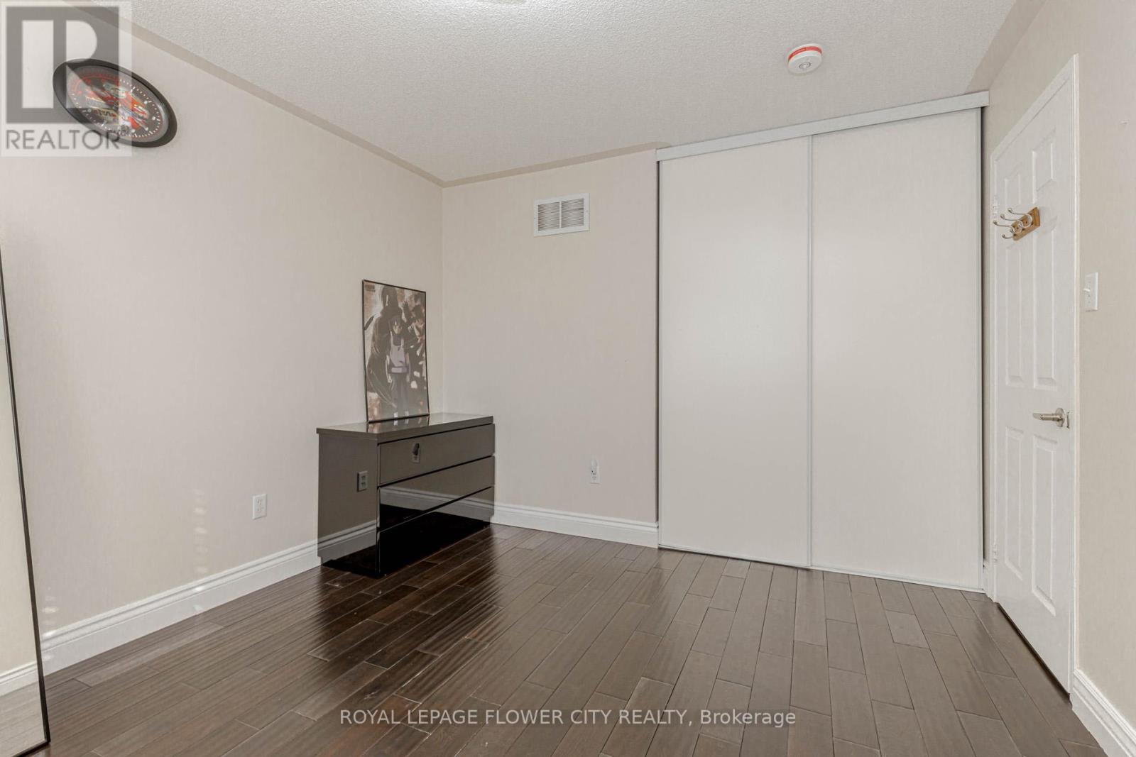 30 Foxtail Road, Brampton, Ontario  L6R 1E2 - Photo 40 - W12469231