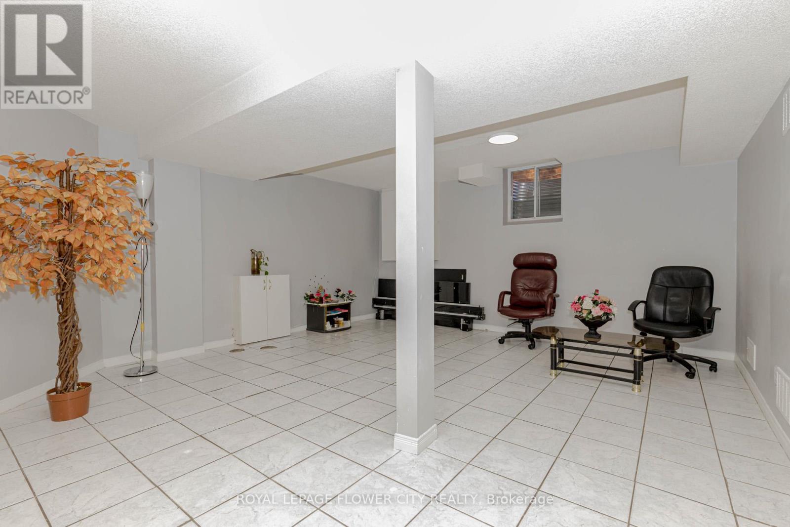 30 Foxtail Road, Brampton, Ontario  L6R 1E2 - Photo 42 - W12469231