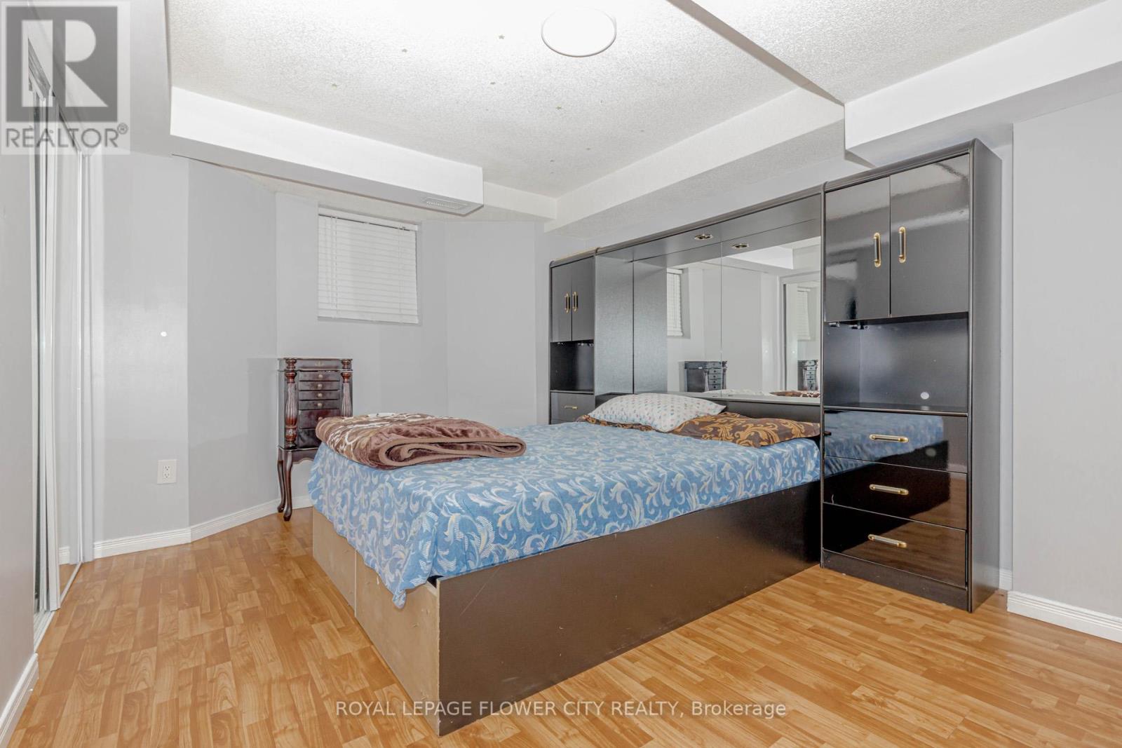 30 Foxtail Road, Brampton, Ontario  L6R 1E2 - Photo 43 - W12469231