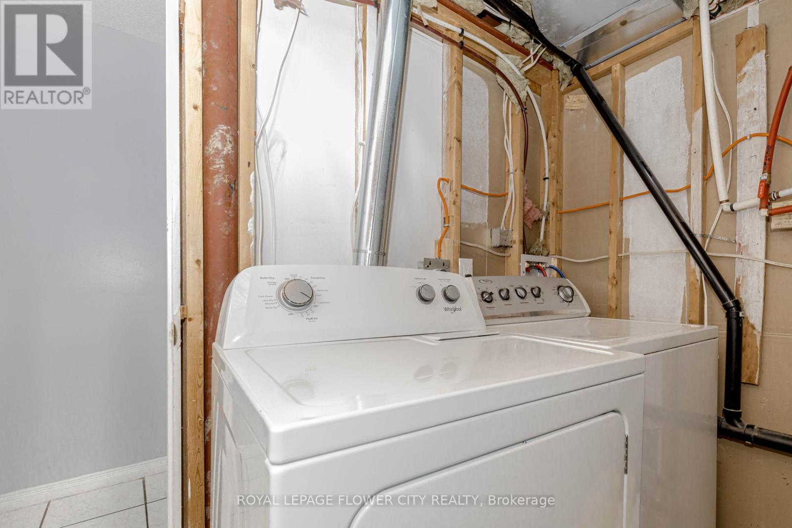 30 Foxtail Road, Brampton, Ontario  L6R 1E2 - Photo 44 - W12469231