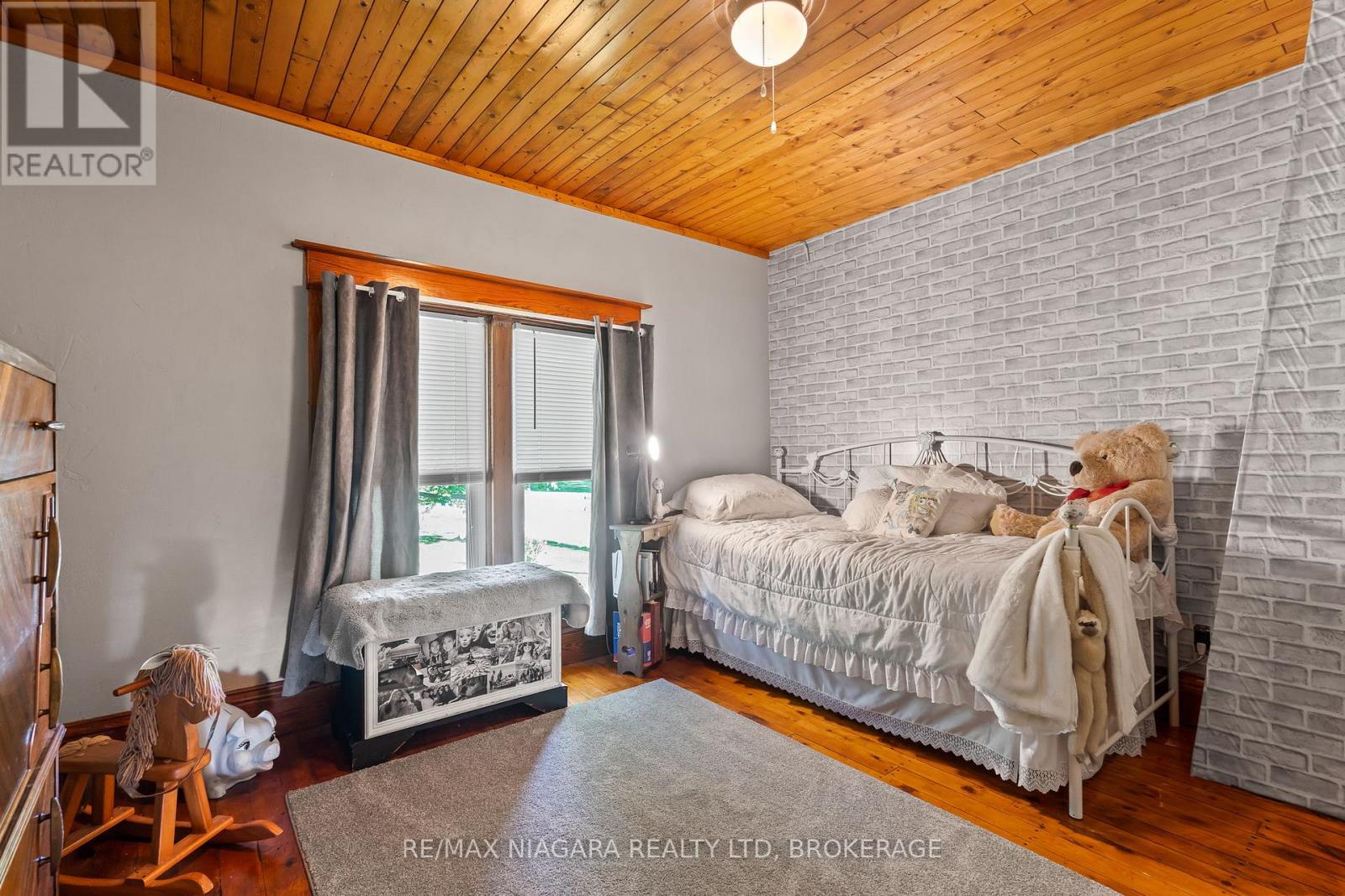 11562 Lakeshore Road, Wainfleet (Lakeshore), Ontario  L3K 5V4 - Photo 38 - X12469252