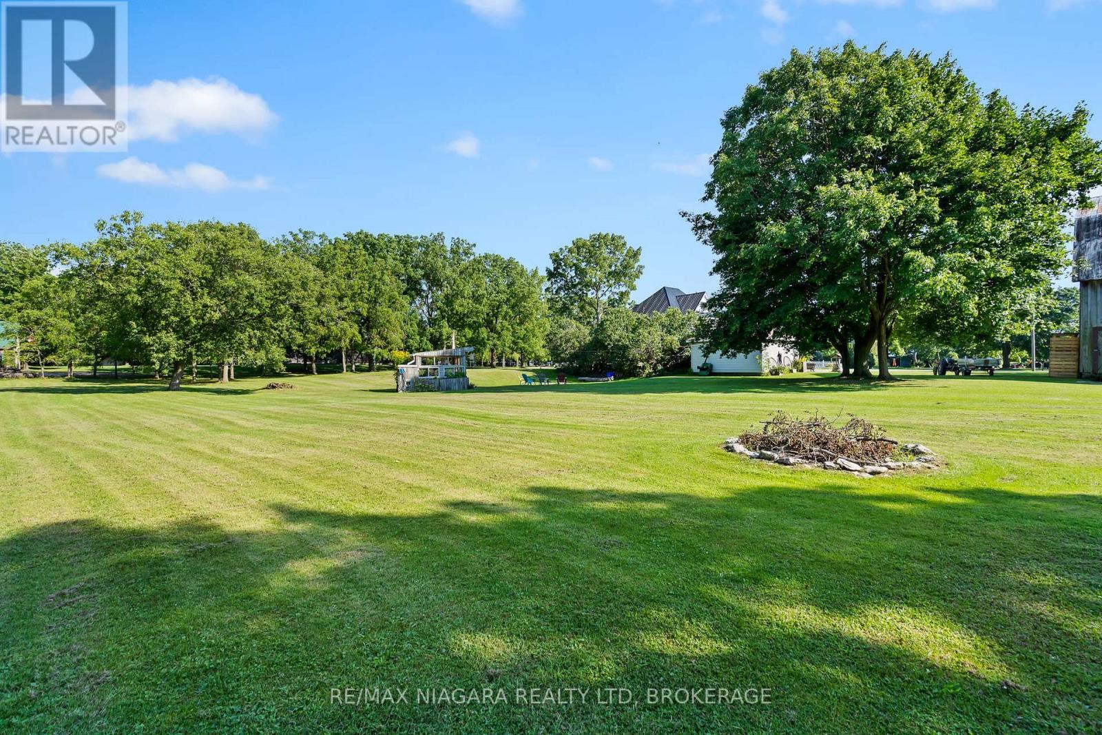11562 Lakeshore Road, Wainfleet (Lakeshore), Ontario  L3K 5V4 - Photo 5 - X12469252