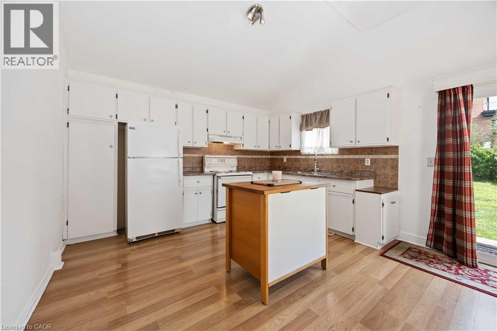 83 Kane Avenue, Toronto, Ontario  M6M 3M8 - Photo 15 - 40773778