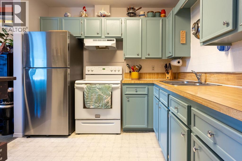 200 Viers Crescent, Revelstoke, British Columbia  V0E 2S0 - Photo 7 - 10323164