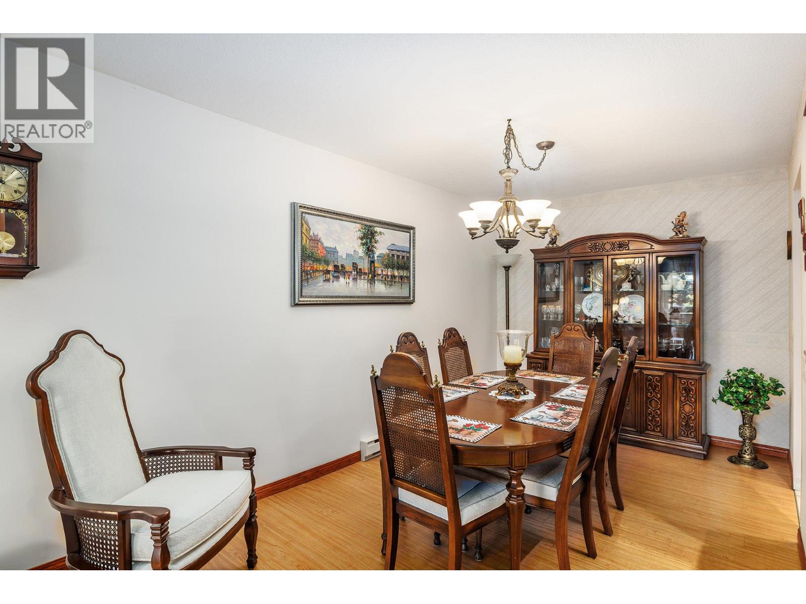 1075 Bernard Avenue Unit# 301, Kelowna, British Columbia  V1Y 6P7 - Photo 7 - 10366111