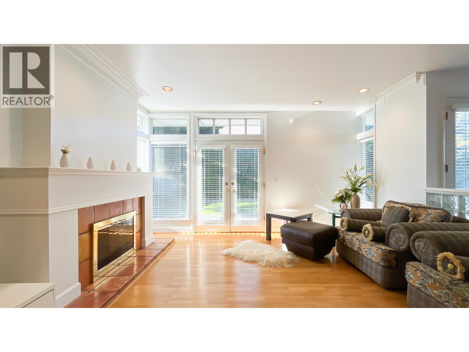 5605 Dewdney Court, Richmond, British Columbia  V7C 5M6 - Photo 11 - R3059634