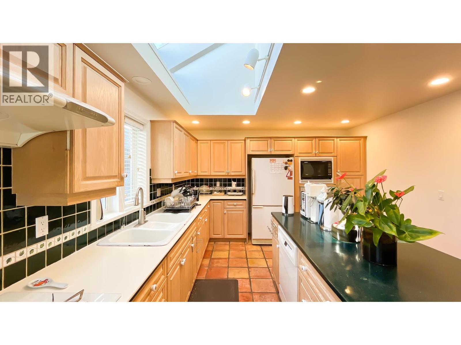5605 Dewdney Court, Richmond, British Columbia  V7C 5M6 - Photo 19 - R3059634