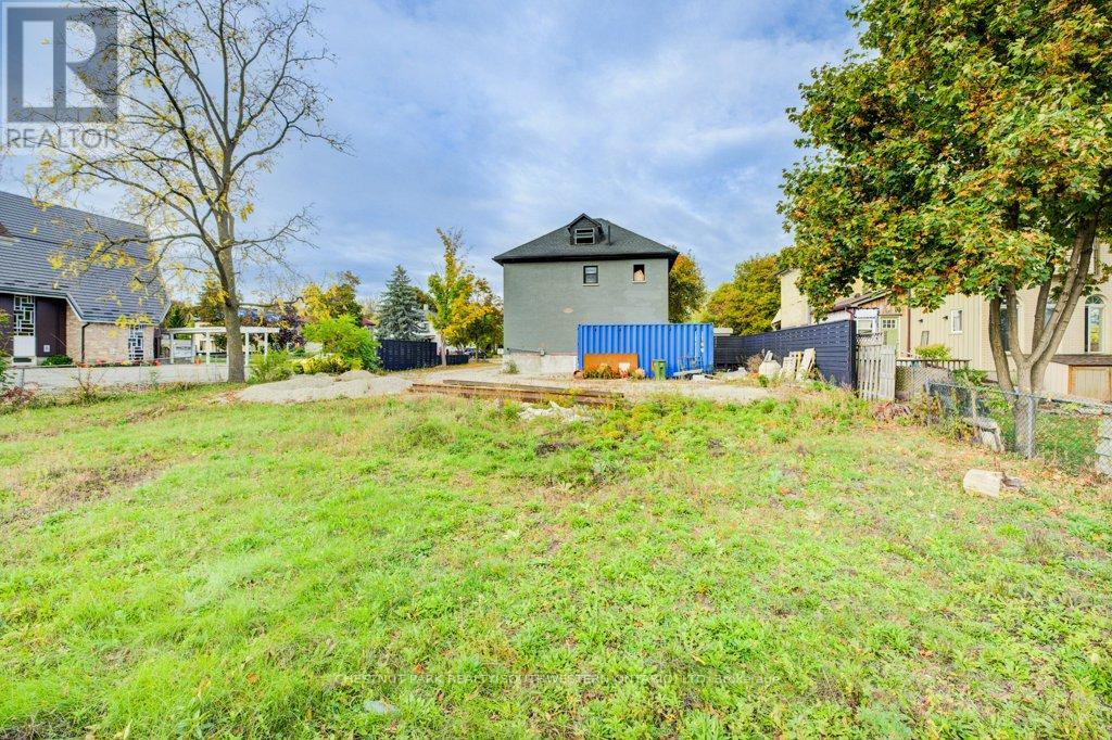2 - 67 Grand Avenue N, Cambridge, Ontario  N1S 2L1 - Photo 6 - X12469136