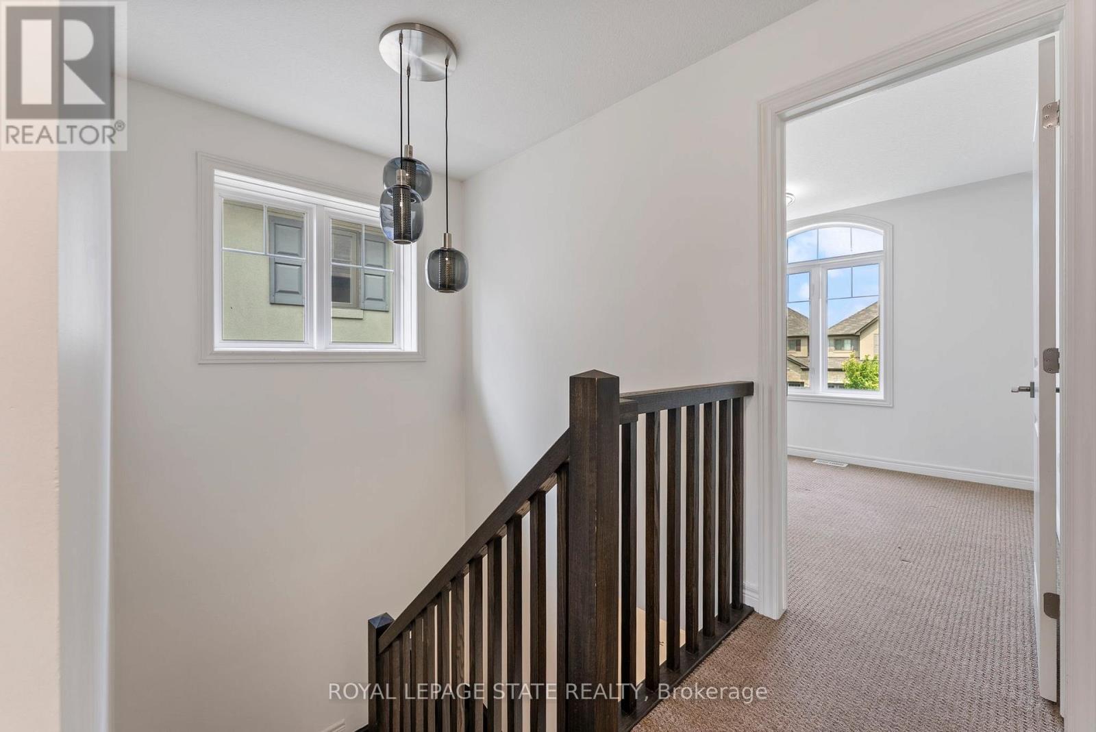 68 Dodman Crescent, Hamilton, Ontario  L9G 0G6 - Photo 17 - X12469182