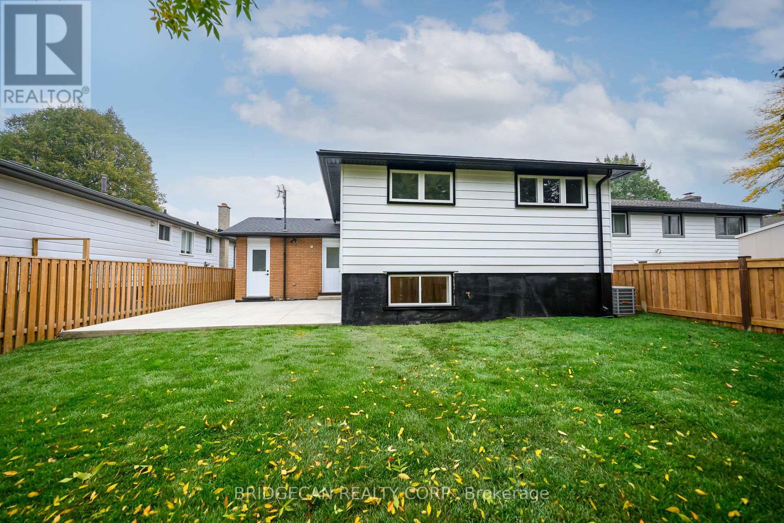 121 Appleford Road, Hamilton, Ontario  L9C 5Y2 - Photo 38 - X12469224