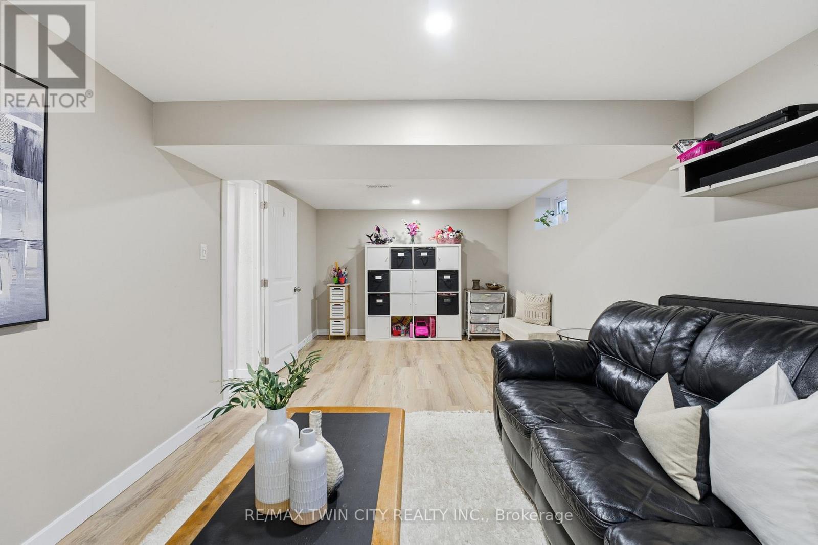 1822 Spragues Road, North Dumfries, Ontario  N1R 5S5 - Photo 21 - X12469236
