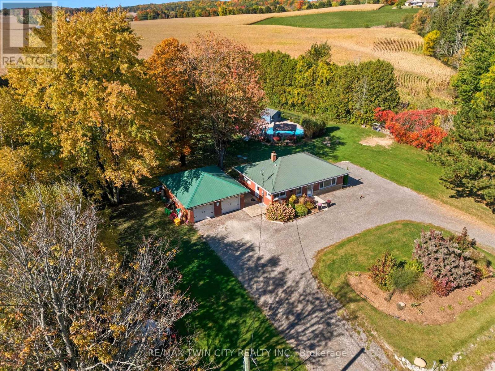 1822 Spragues Road, North Dumfries, Ontario  N1R 5S5 - Photo 34 - X12469236