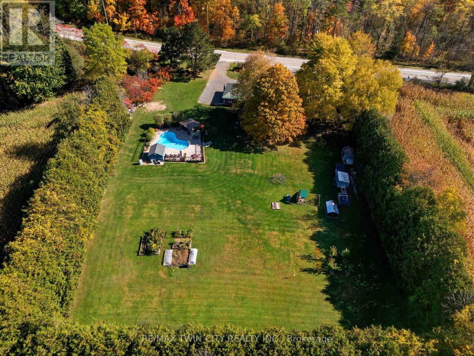 1822 Spragues Road, North Dumfries, Ontario  N1R 5S5 - Photo 36 - X12469236