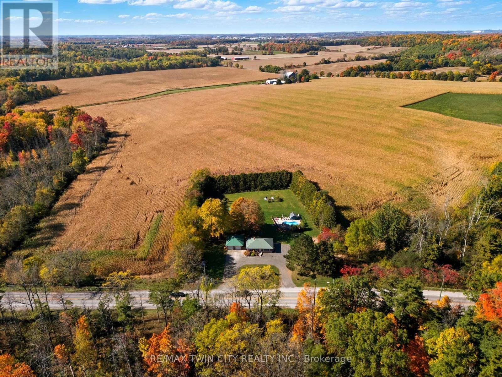 1822 Spragues Road, North Dumfries, Ontario  N1R 5S5 - Photo 38 - X12469236