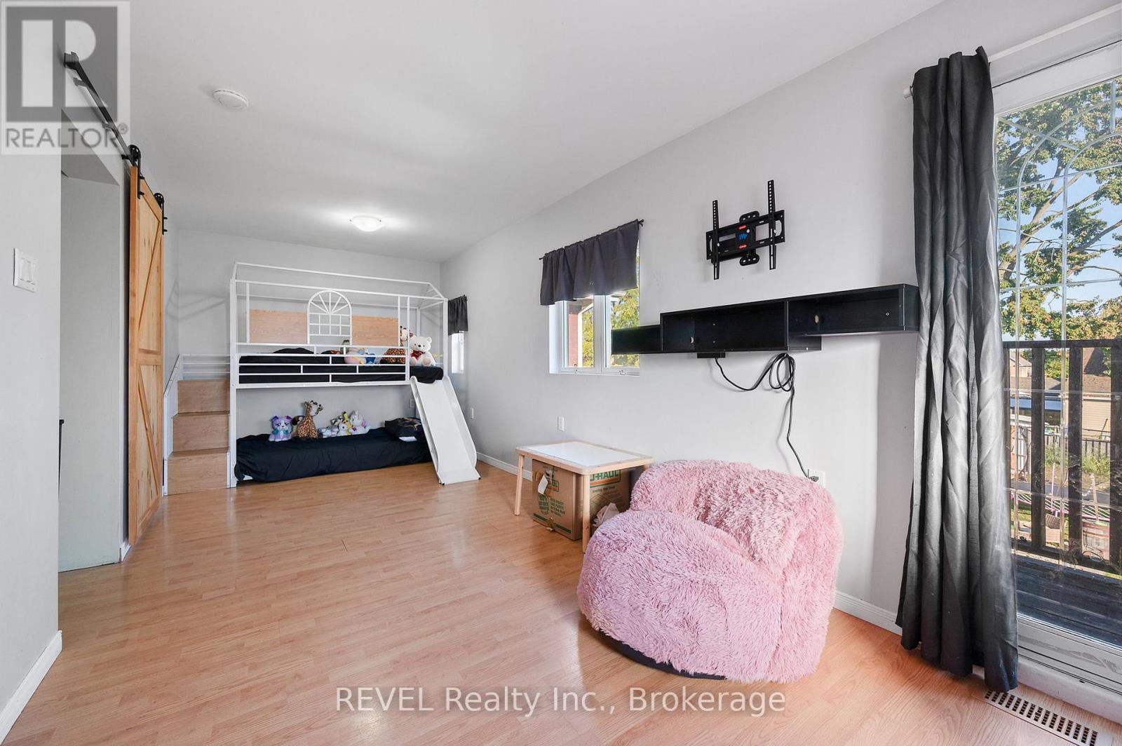 140 Dorothy Street, Welland, Ontario  L3B 3V9 - Photo 20 - X12453139