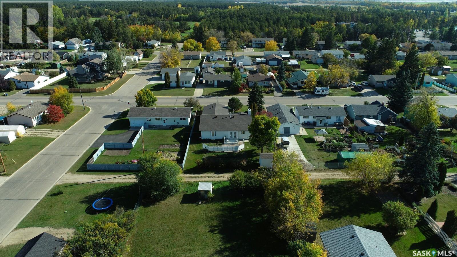 324 5th Street N, Nipawin, Saskatchewan  S0E 1E0 - Photo 6 - SK020001
