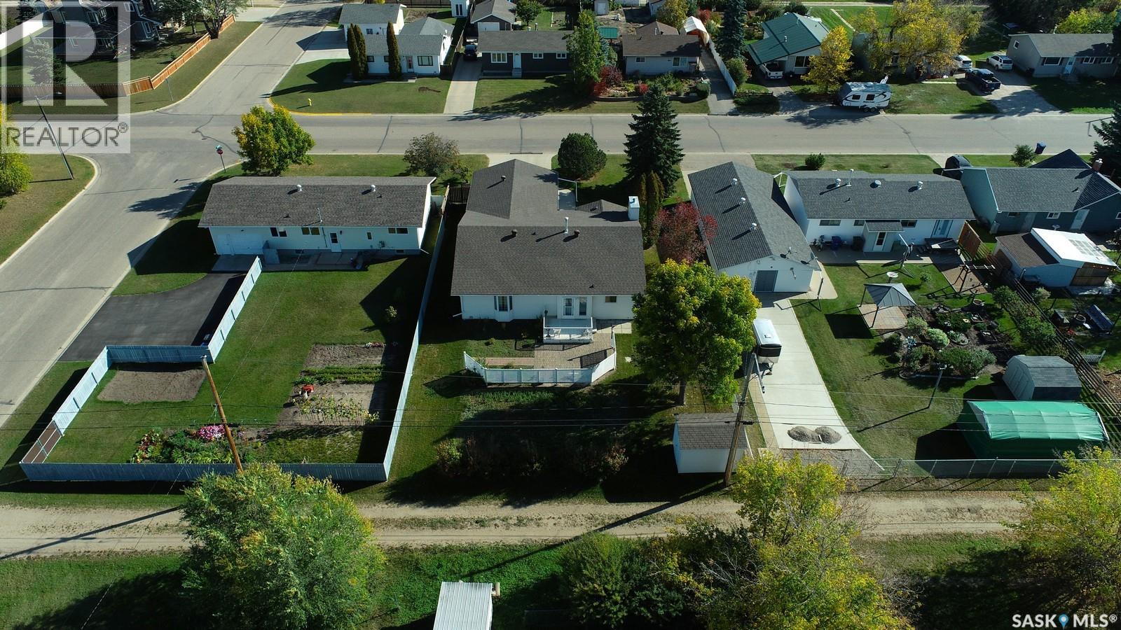 324 5th Street N, Nipawin, Saskatchewan  S0E 1E0 - Photo 5 - SK020001