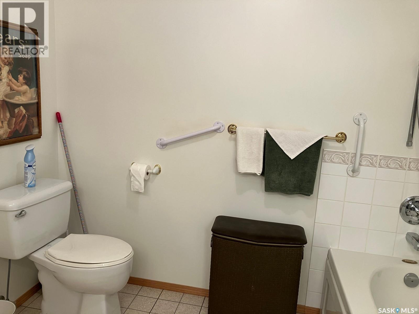 324 5th Street N, Nipawin, Saskatchewan  S0E 1E0 - Photo 22 - SK020001