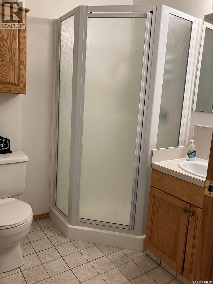 324 5th Street N, Nipawin, Saskatchewan  S0E 1E0 - Photo 33 - SK020001