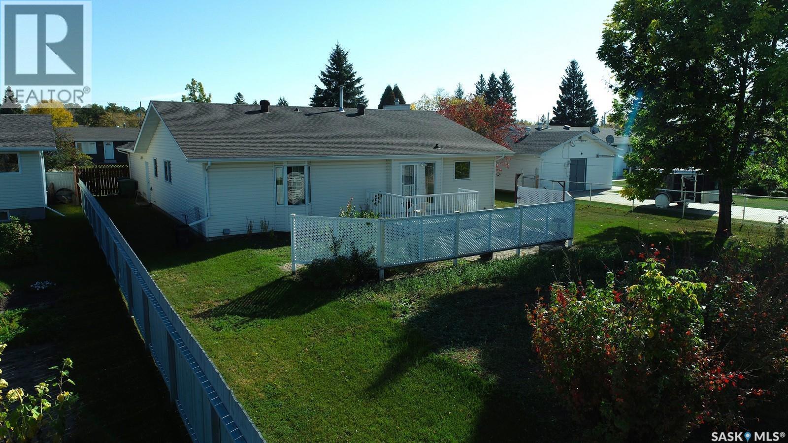 324 5th Street N, Nipawin, Saskatchewan  S0E 1E0 - Photo 43 - SK020001