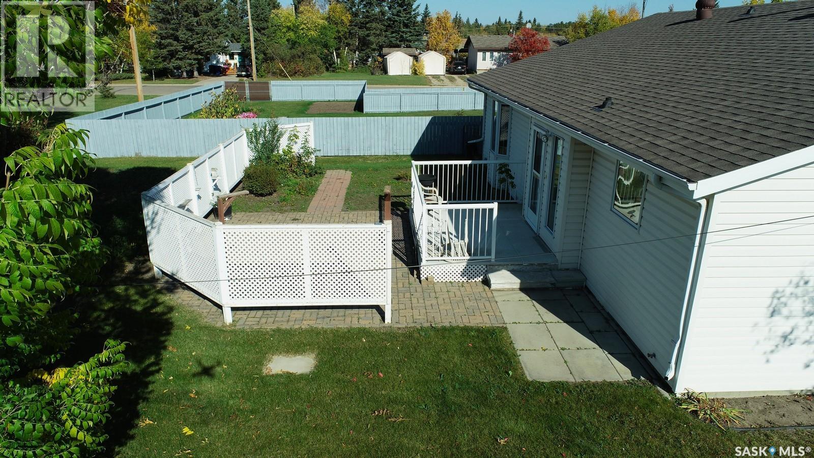 324 5th Street N, Nipawin, Saskatchewan  S0E 1E0 - Photo 44 - SK020001