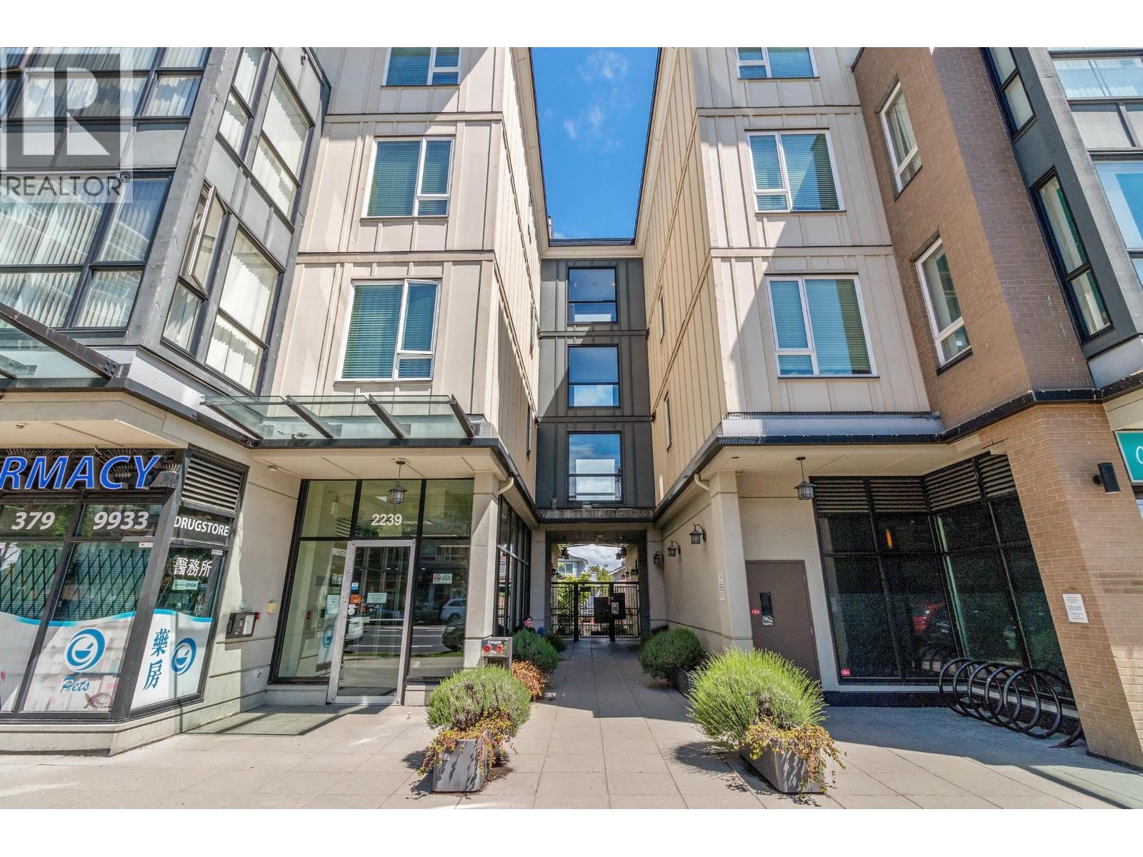 Ph3 2239 Kingsway Street, Vancouver, British Columbia  V5N 0E5 - Photo 3 - R3050263