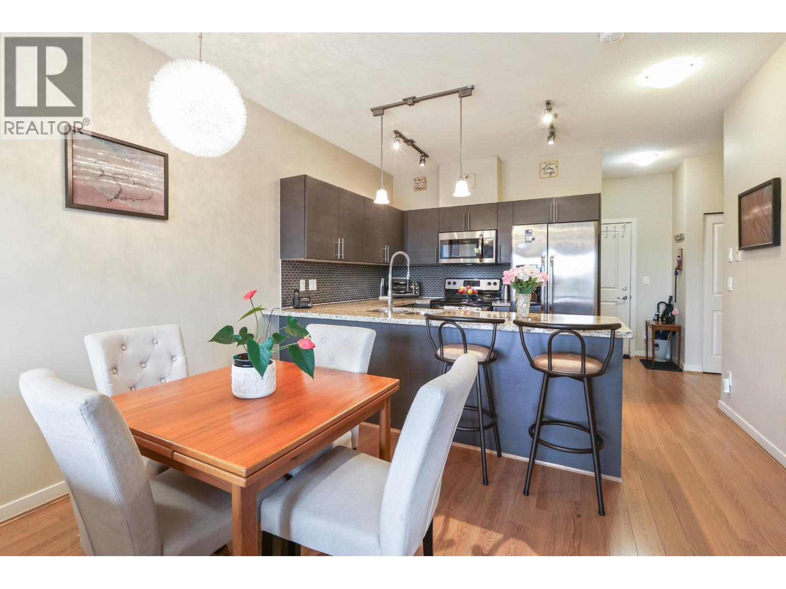 Ph3 2239 Kingsway Street, Vancouver, British Columbia  V5N 0E5 - Photo 9 - R3050263