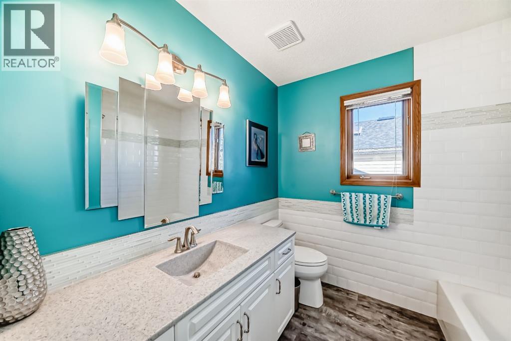 152 Quigley Drive, Cochrane, Alberta  T4C 1R2 - Photo 22 - A2264522