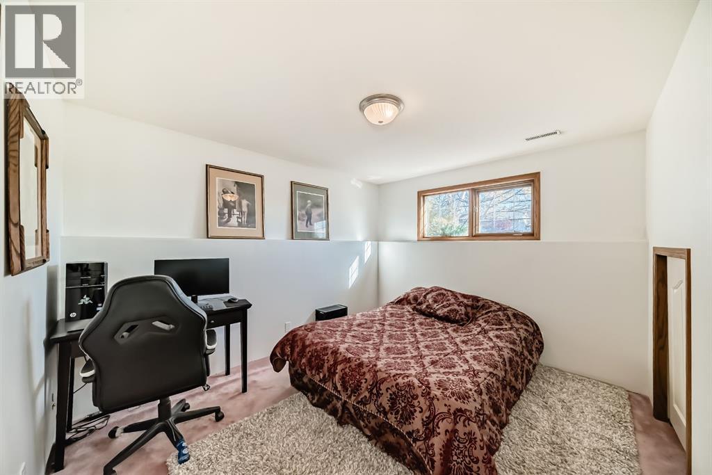 152 Quigley Drive, Cochrane, Alberta  T4C 1R2 - Photo 25 - A2264522