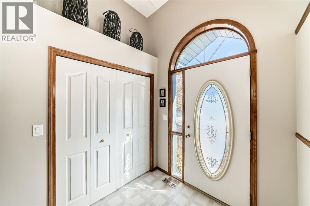 152 Quigley Drive, Cochrane, Alberta  T4C 1R2 - Photo 3 - A2264522