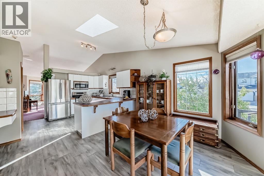 152 Quigley Drive, Cochrane, Alberta  T4C 1R2 - Photo 14 - A2264522