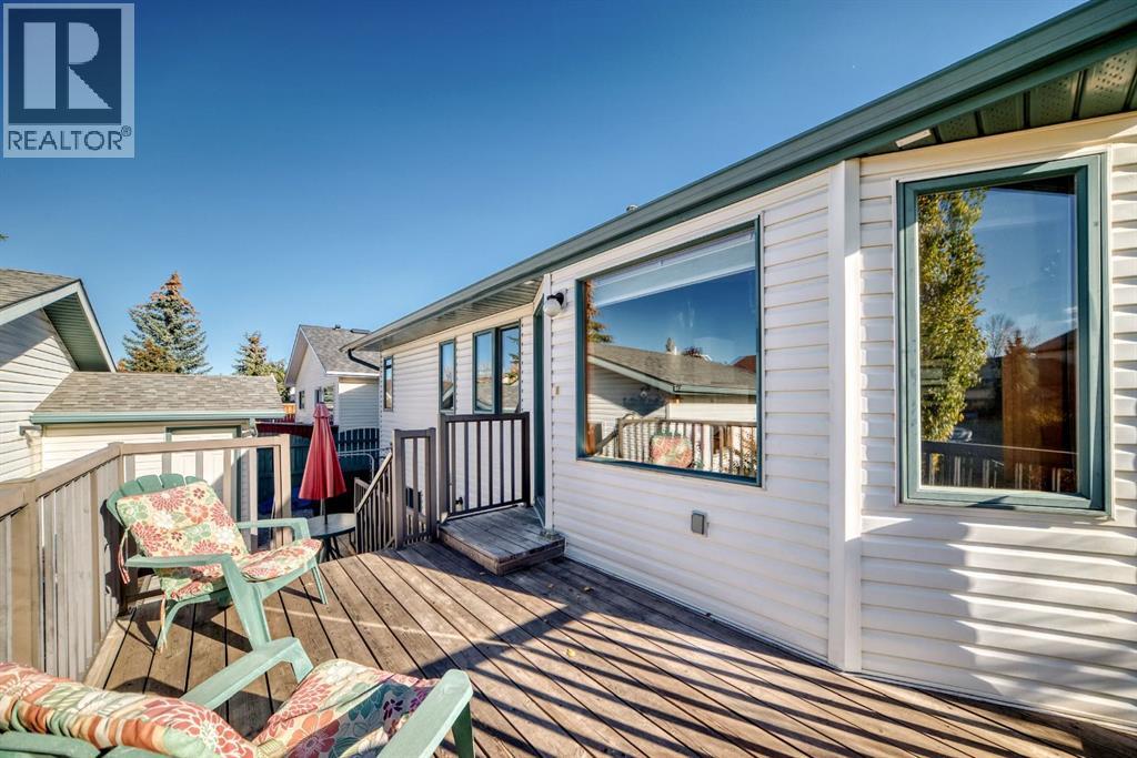 152 Quigley Drive, Cochrane, Alberta  T4C 1R2 - Photo 37 - A2264522