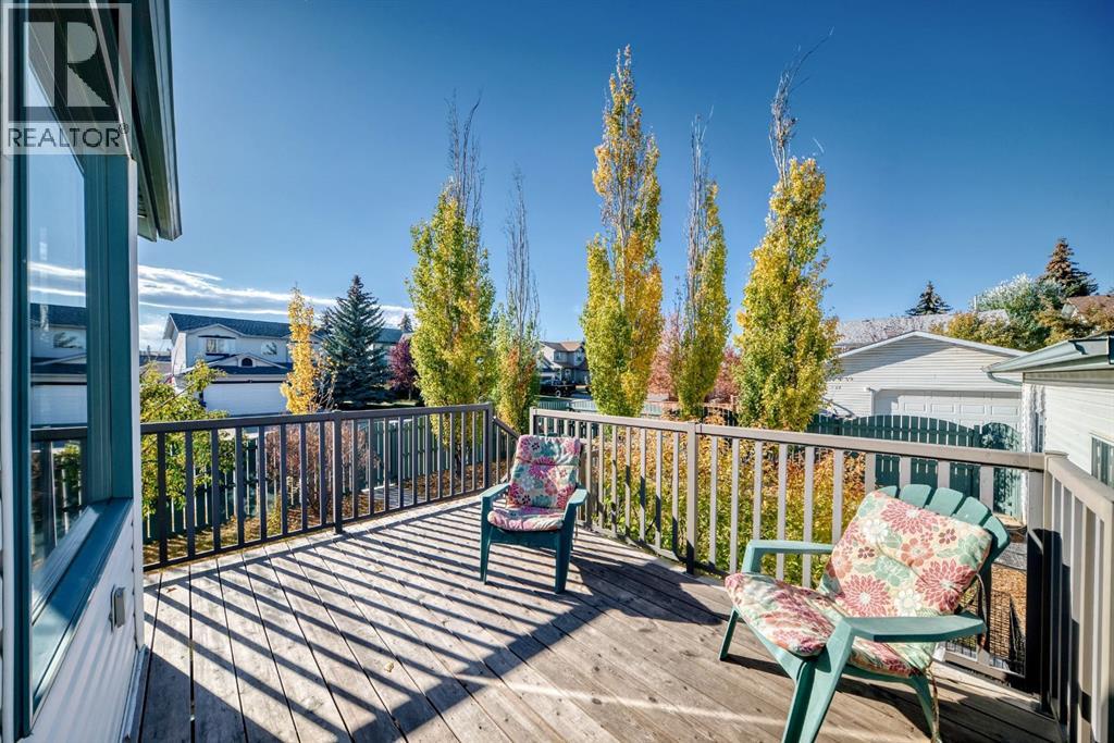 152 Quigley Drive, Cochrane, Alberta  T4C 1R2 - Photo 35 - A2264522