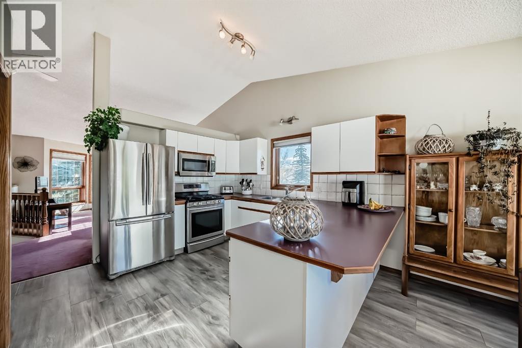 152 Quigley Drive, Cochrane, Alberta  T4C 1R2 - Photo 8 - A2264522