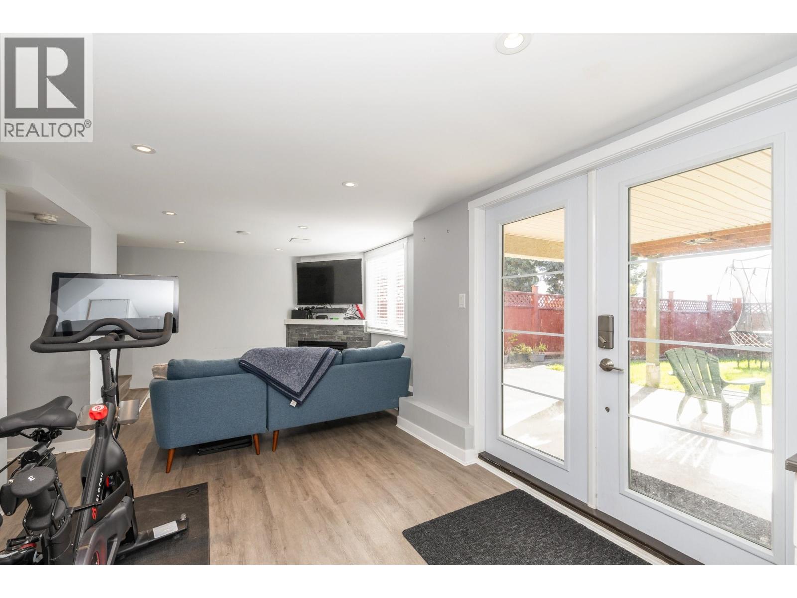 1020 Stewart Avenue, Coquitlam, British Columbia  V3K 2N6 - Photo 20 - R3059197